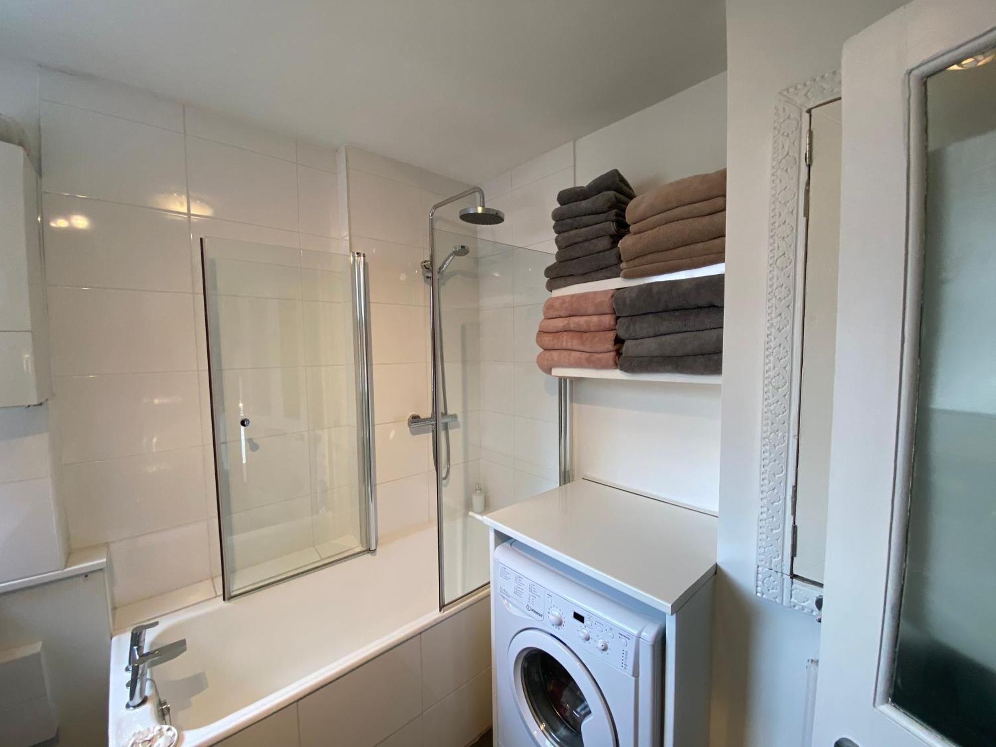 Deluxe Three Bed Bnb In Henley-On-Thames Near Station River & Town Centre Eksteriør billede
