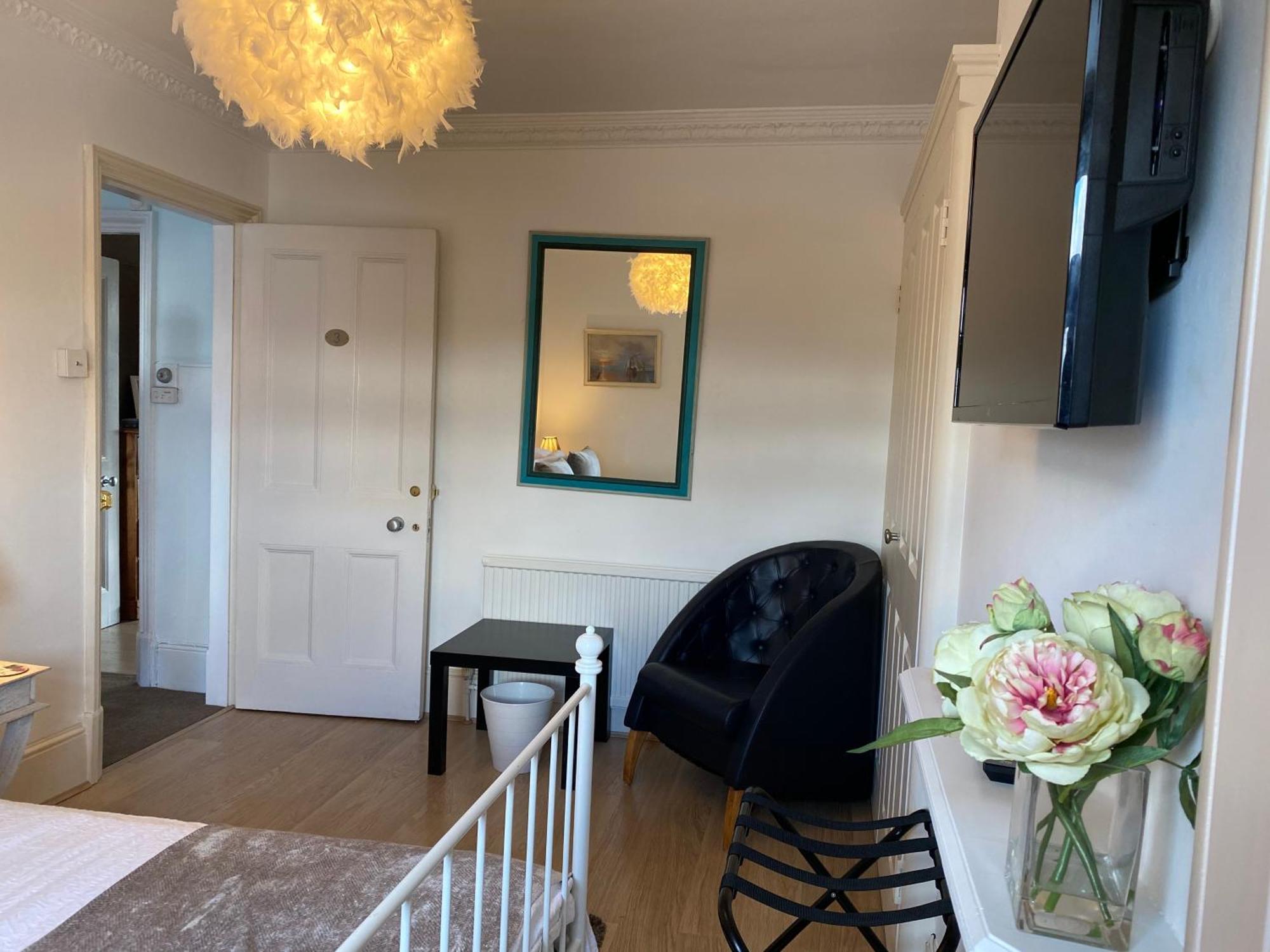 Deluxe Three Bed Bnb In Henley-On-Thames Near Station River & Town Centre Eksteriør billede