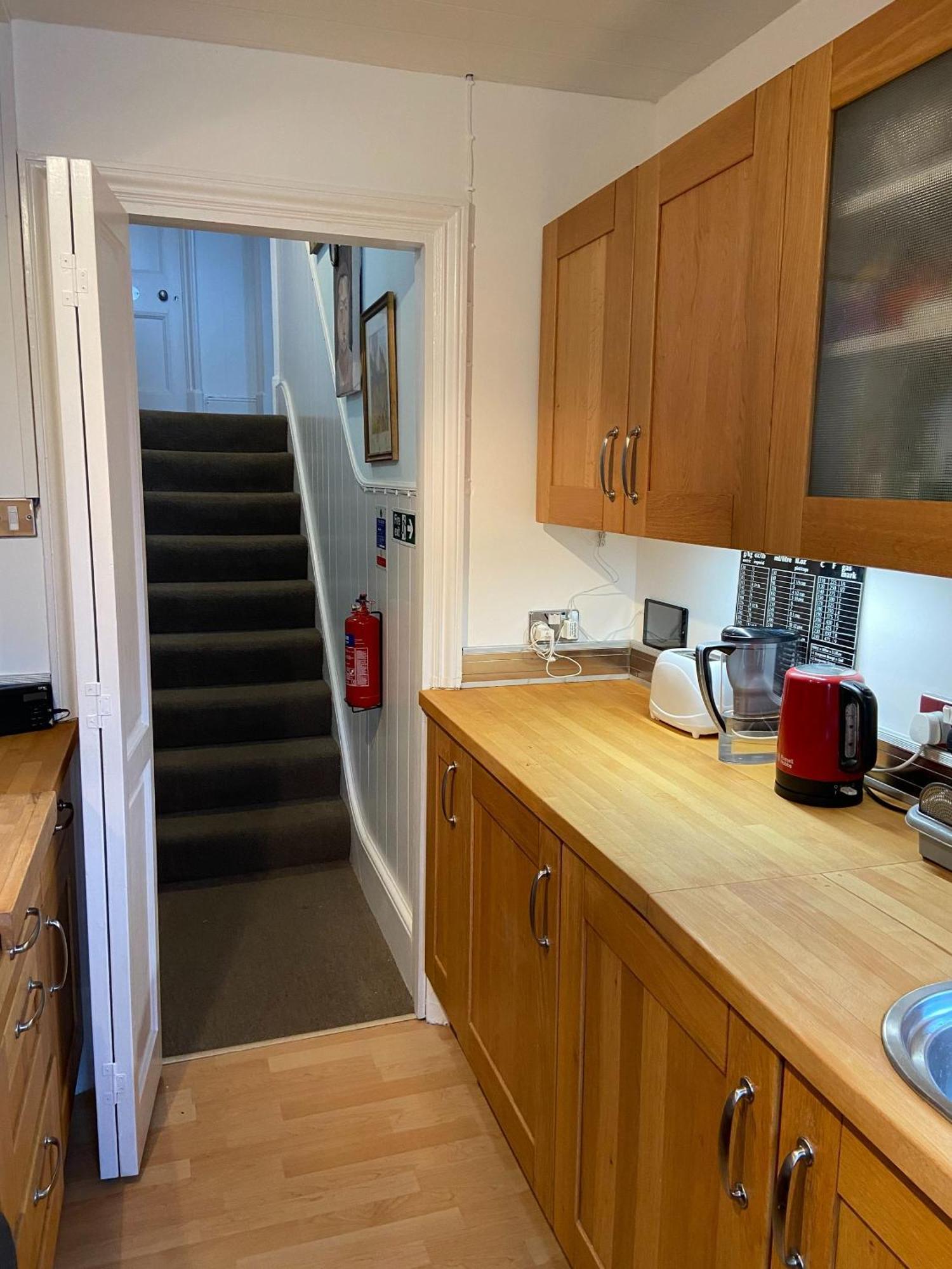 Deluxe Three Bed Bnb In Henley-On-Thames Near Station River & Town Centre Eksteriør billede